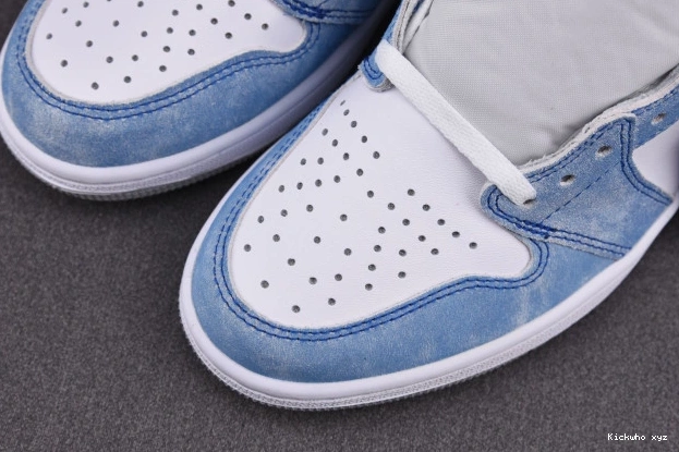 555088-402 Jordan Retro OG Royal 1 High Hyper 0604
